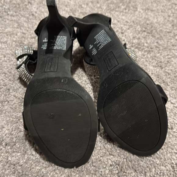 Black Satin pumps - Picture 4 of 5